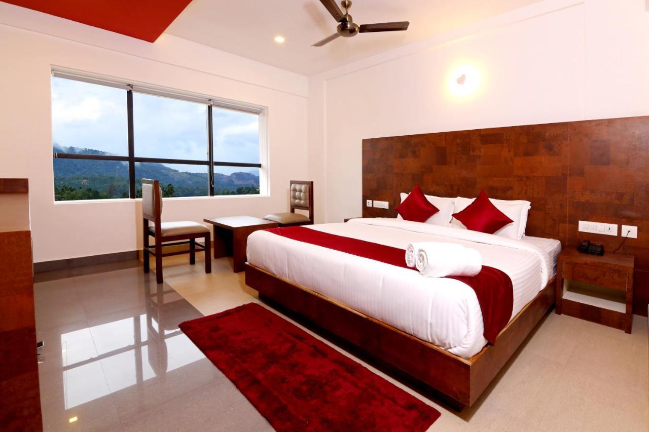 Hotel Wilton Sultan Bathery Ngoại thất bức ảnh