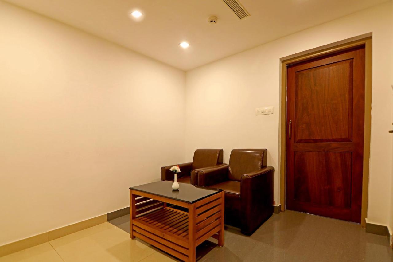 Hotel Wilton Sultan Bathery Ngoại thất bức ảnh